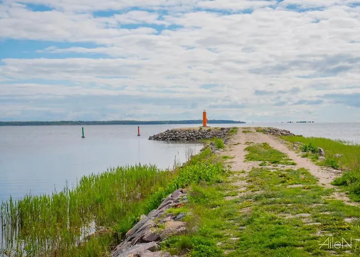 Oesterby Sadamakohvik Guest house