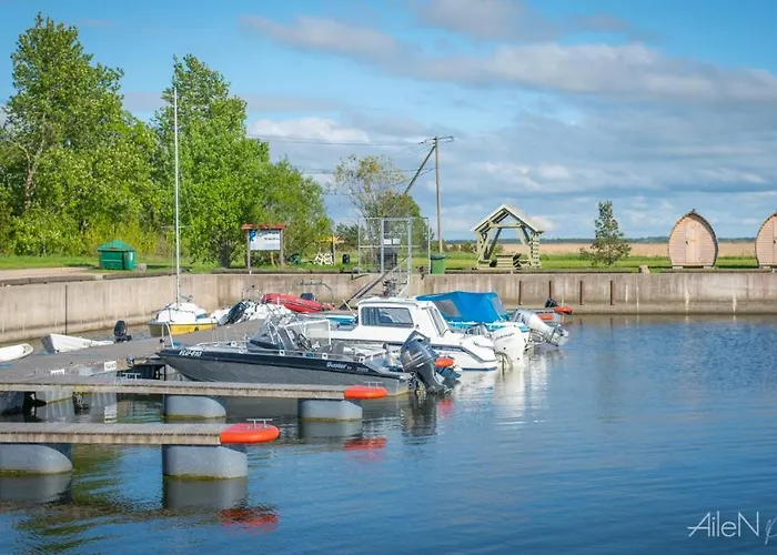 Guest house Oesterby Sadamakohvik *